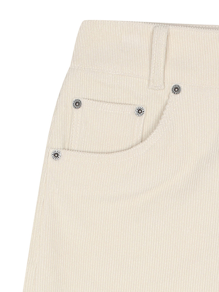 BB LEGACY FIT WOMEN CODUROY SHORTS_IVORY