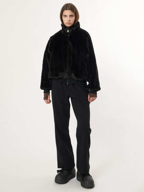 AW52OT03_리버시블 밍크점퍼_블랙