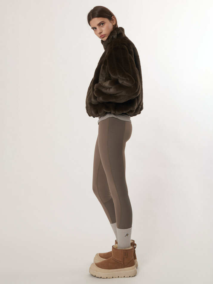 AW52OT03_리버시블 밍크점퍼_다크브라운