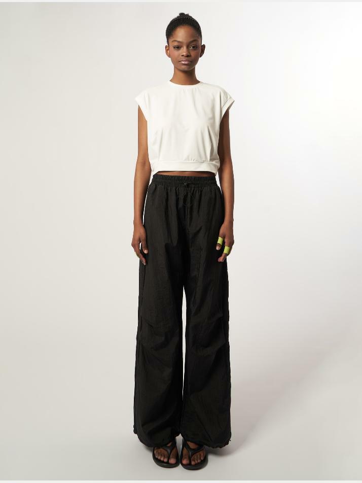 AU61PT06_라이트 와이드 트랙 팬츠_블랙