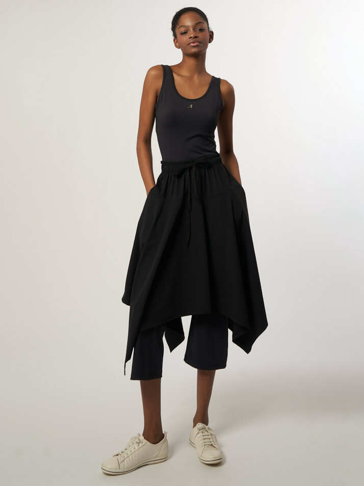 AW61SK03_패널 드레이프 스커트_블랙