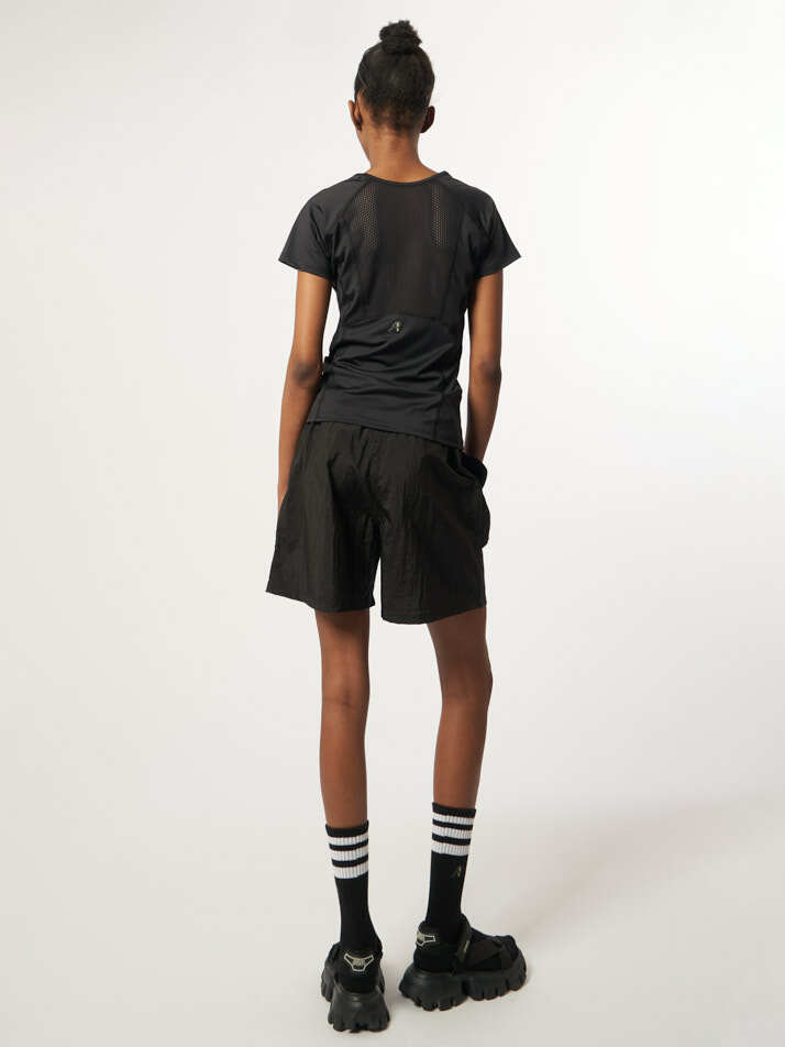 AU61PS05_라이트 볼륨 트랙쇼츠_블랙