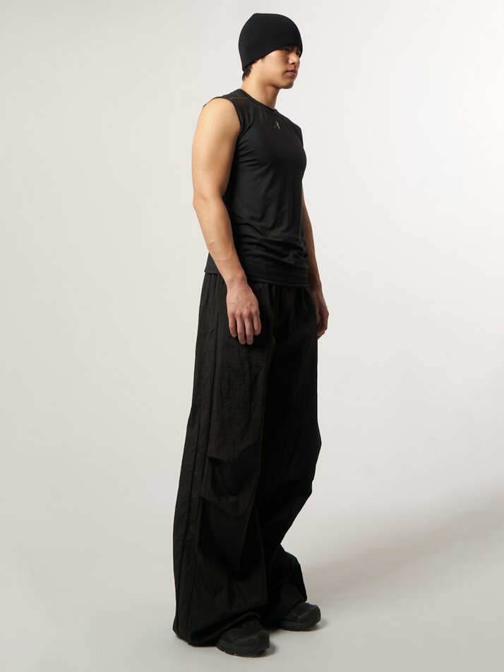 AU61PT06_라이트 와이드 트랙 팬츠_블랙