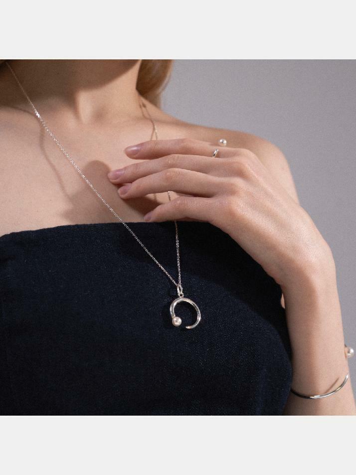 제이누이 세레인 진주 롱목걸이 silver