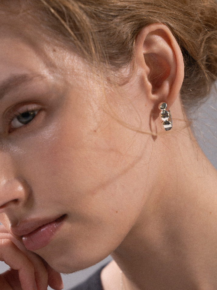 제이누이 쓰리 도트 귀걸이 silver