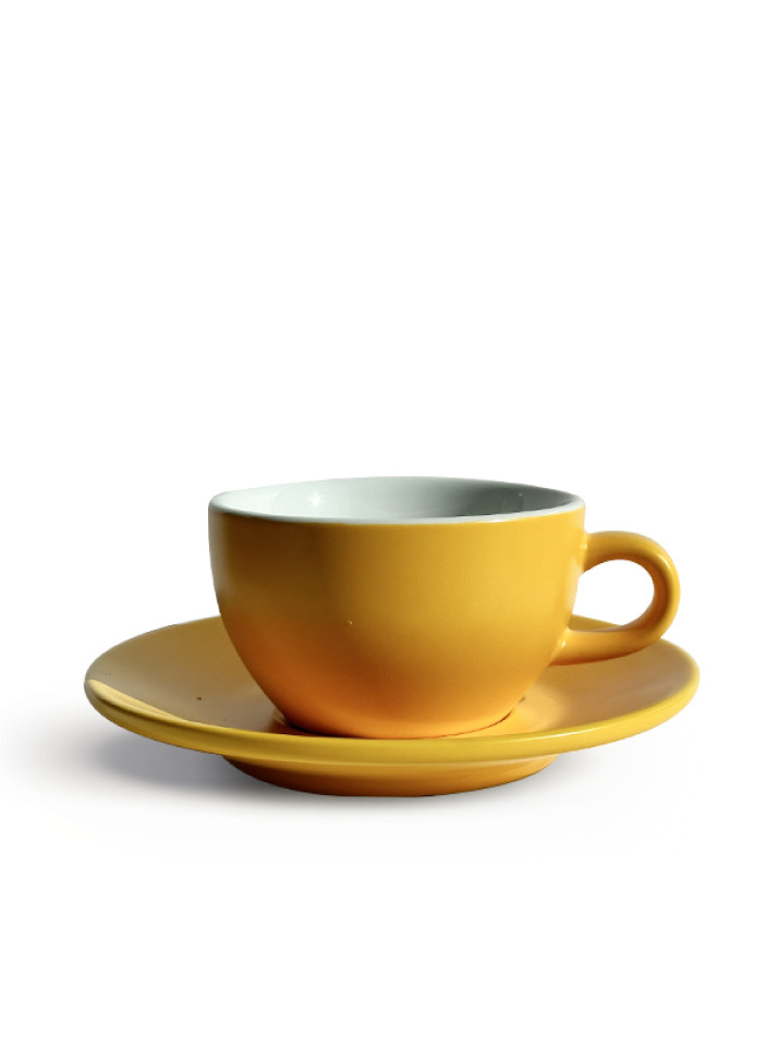 클럽하우스 튤립파노 라떼 지알로 매트 300ml