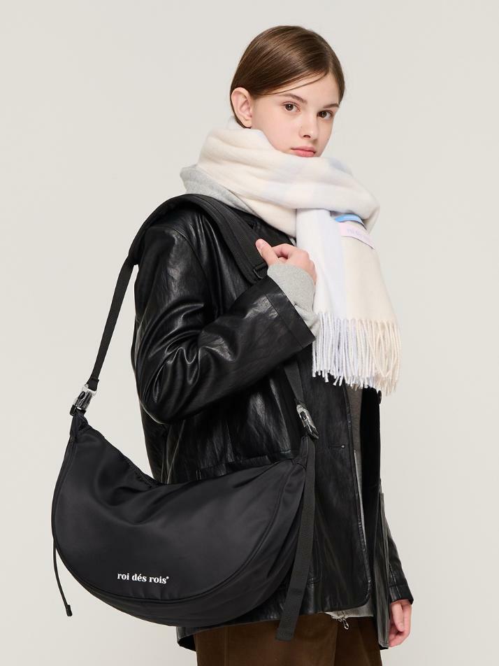 하프 서클 라인 빅 크로스백 (블랙)