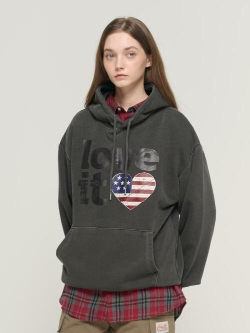 빈티지 하트 플래그 피그 후드 티셔츠 (차콜)