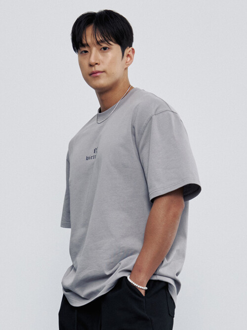 바벨 페이드 숏 슬리브 그레이