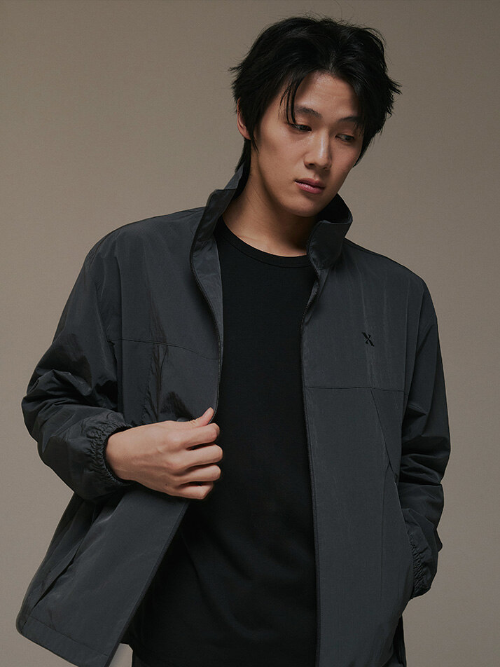 유틸리티 슬랜티드 집업 다크그레이