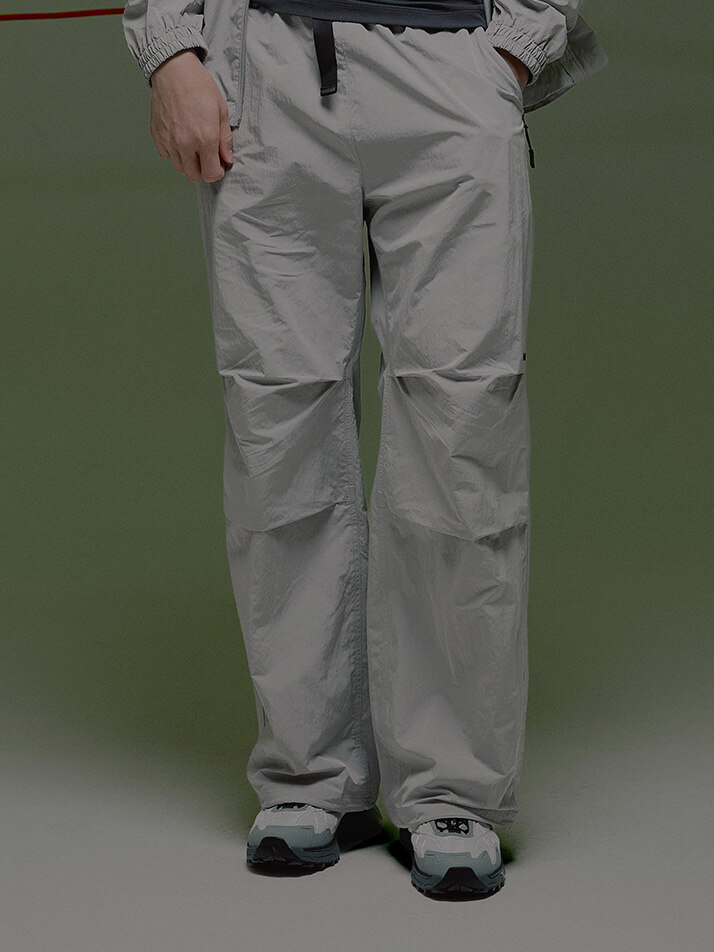 유틸리티 투턱 버클 팬츠  라이트그레이