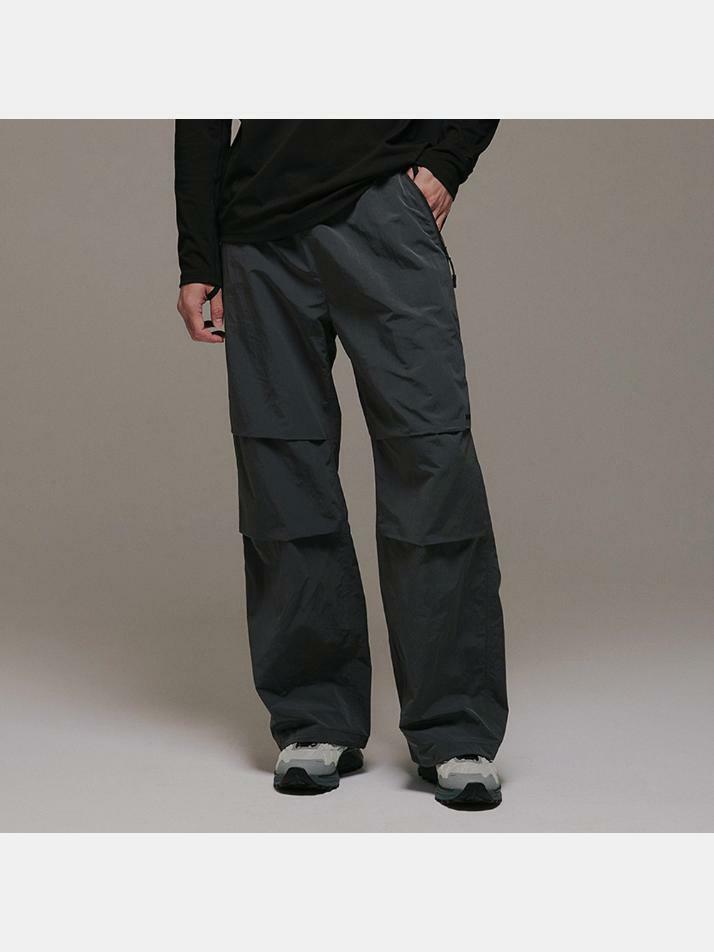 유틸리티 투턱 버클 팬츠  다크그레이