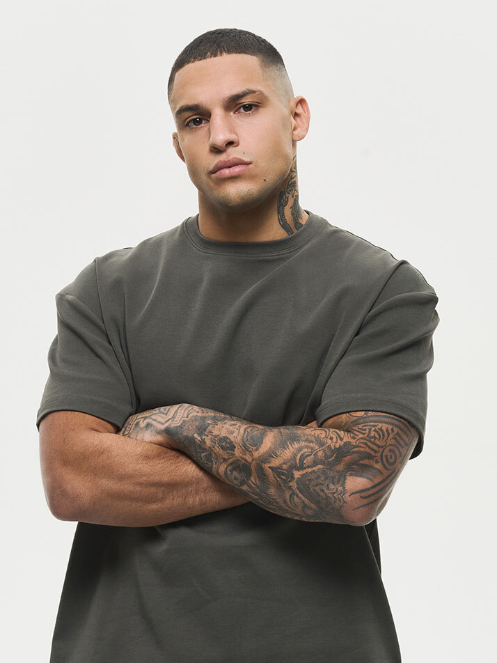 베이직 컴피 오버 숏슬리브