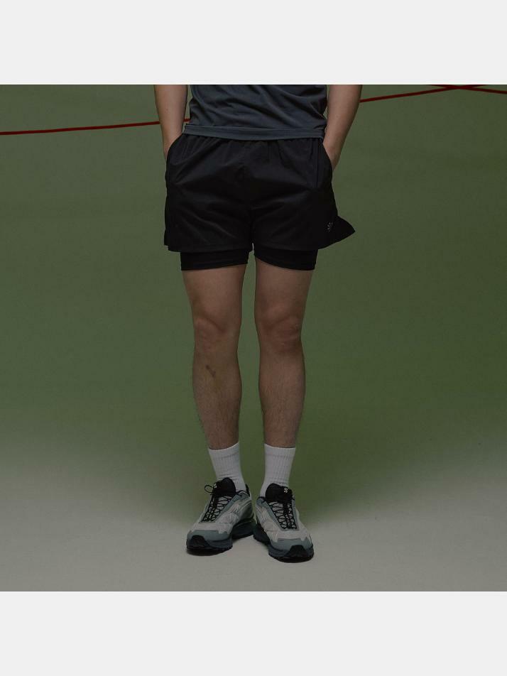 에어 포켓 레이어 런 쇼츠 블랙