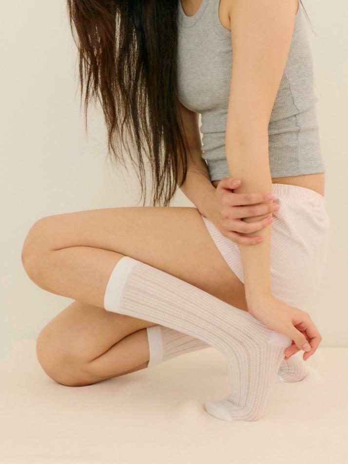 넉넉 시스루 립 패턴 니삭스