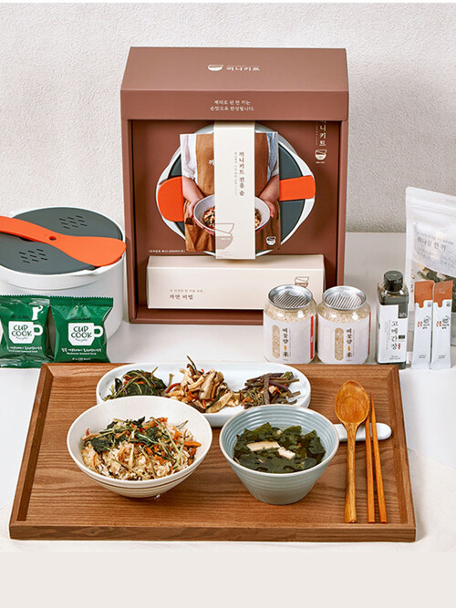 생일축하 한끼 잇더밀 끼니키트 한상차림 취,유채나물 솥밥&미역국 조리키트 2인*2회분