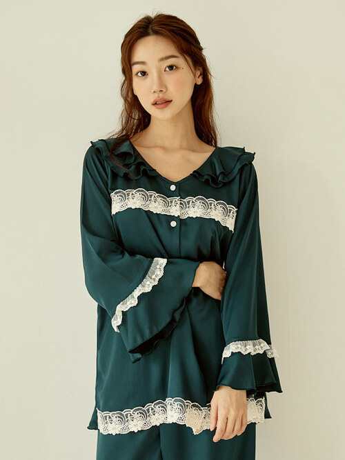 여성 엘리그린 샤틴 상하(긴소매러플카라) 21-08931