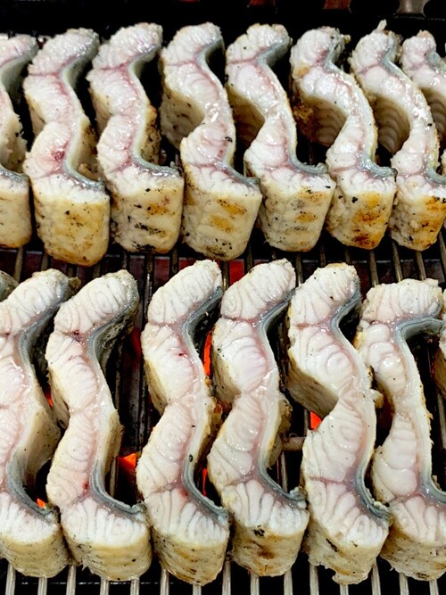 [리타엔]자포니카 민물장어 1미(순살550~600g)+소스2종 증정!