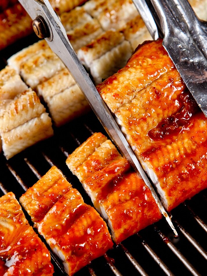 [리타엔]자포니카 민물장어 1미(순살550~600g)+소스2종 증정!