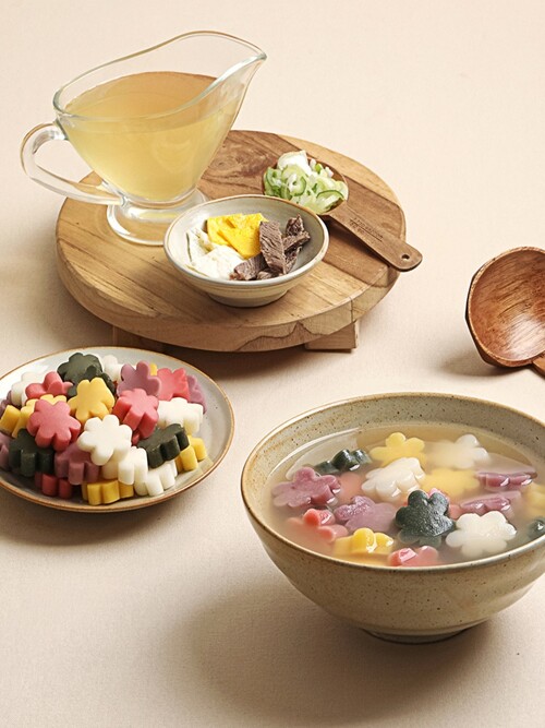 [리타방앗간] 우리쌀 오색 꽃 떡국떡 500g+500g(육수대장 20gx6봉증정)