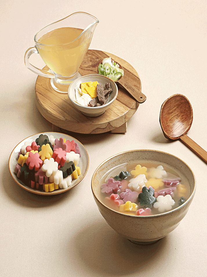 [리타방앗간] 오색꽃떡국 500g*1팩+육수대장20g*3팩
