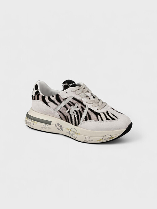 [CASSIE] 흰색 여성 캐시 스니커즈