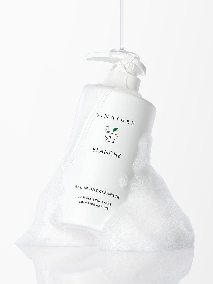 에스네이처 블랑쉬 클렌저 260ml