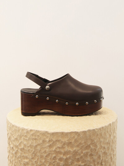 Zoe Clogs Leather Chocolate