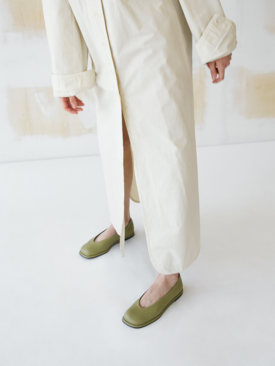 Lisa Flat Leather Sage Green