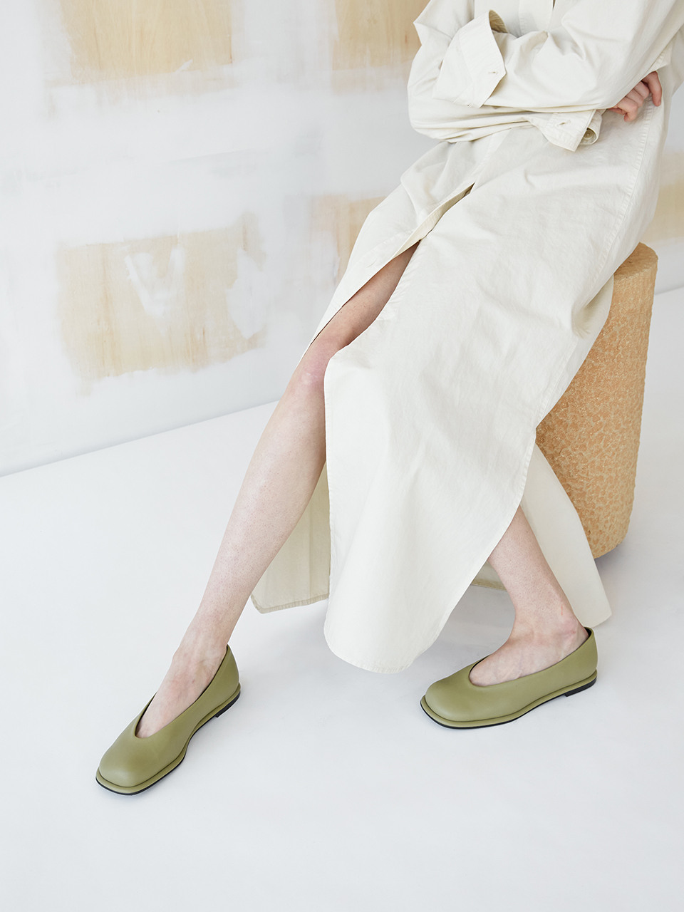 Lisa Flat Leather Sage Green