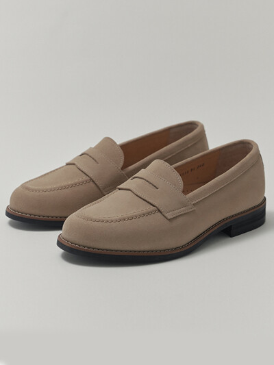 Daniel beige