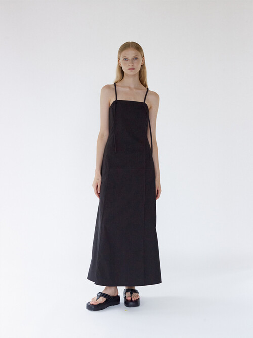 CHLOE STRING MAXI DRESS - BLACK