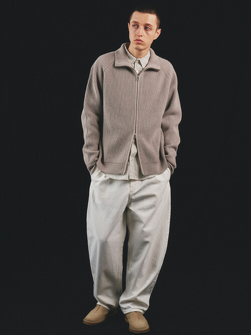 One Tuck Curve Denim Pants (Off White)