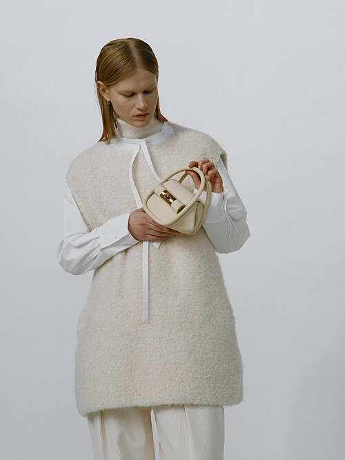 MINI LOVE BAG - HONEY CREAM (NUBUCK)