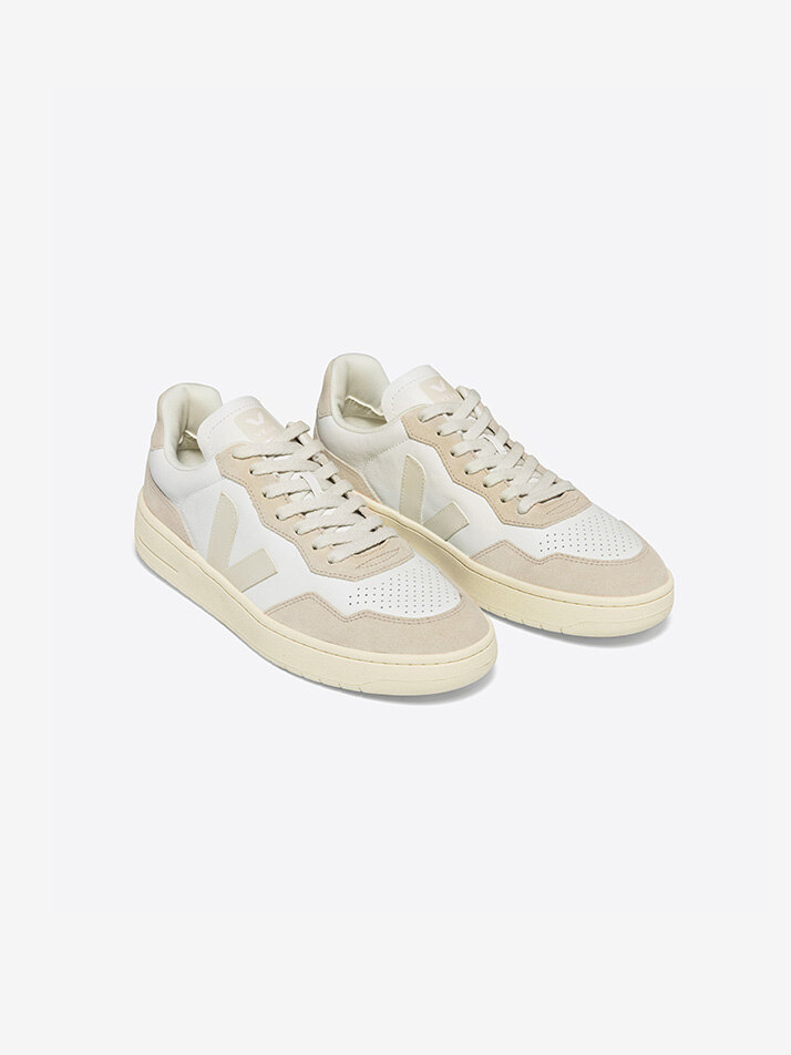 V-90 - EXTRA WHITE PIERRE